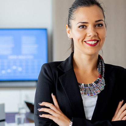 mujer sonriendo mujer sonriendo