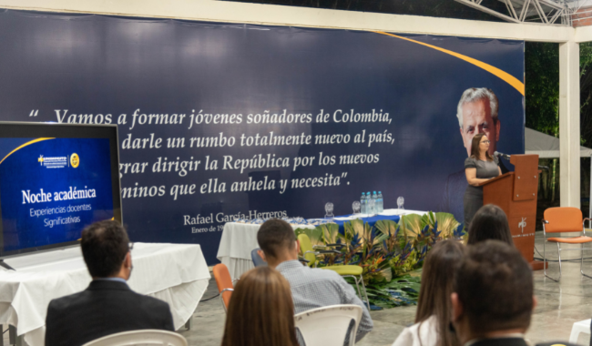 Imagen del evento de la noche académica