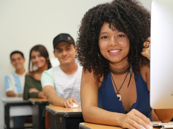 La articulación entre los diferentes niveles educativos y el reconocimiento de saberes como bases para incentivar el acceso a la educación superior y la cualificación permanente. 