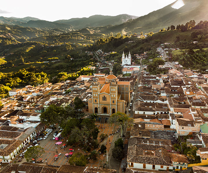 La perspectiva educativa y empresarial para la Recuperación Postpandemia de la región de Antioquia 