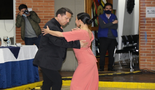 Presentación de Tango