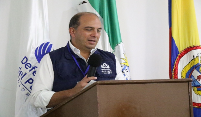 Defensor del Pueblo, Carlos Camargo Assis