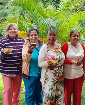 PALABRAS MAYORES, tejiendo lazos de solidaridad