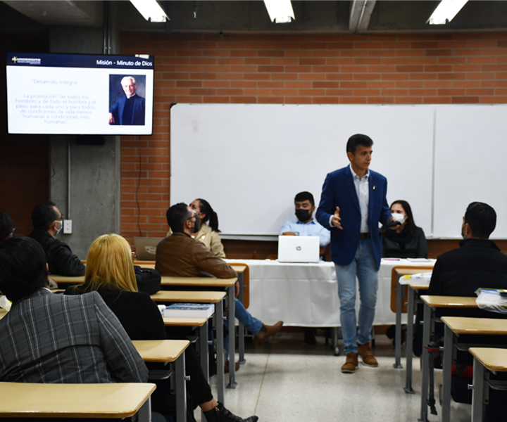 La universidad se prepara para el retorno a las aulas