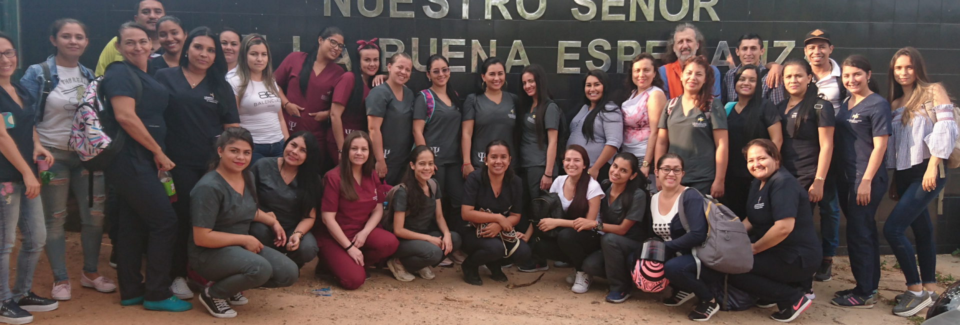 Estudiantes voluntarios