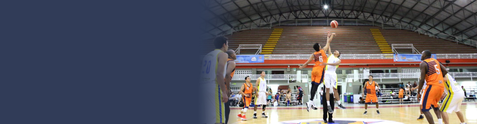 Juego de baloncesto entre equipos UNIMINUTO.