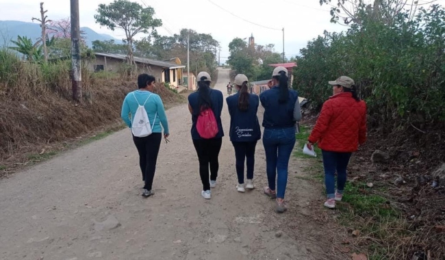 Estudiantes de UNIMINUTO en comunidad