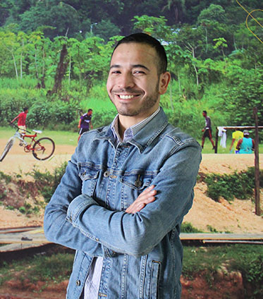 Fabian Mateus, Profesional de Formulación de Proyectos    