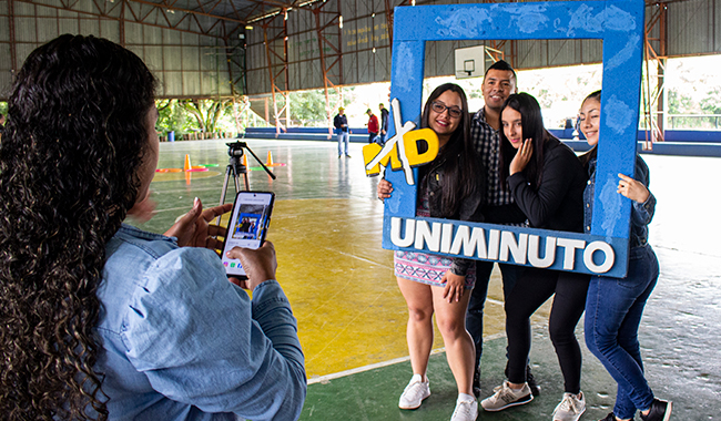 Torneo de banquitas y día de la familia en la semana B