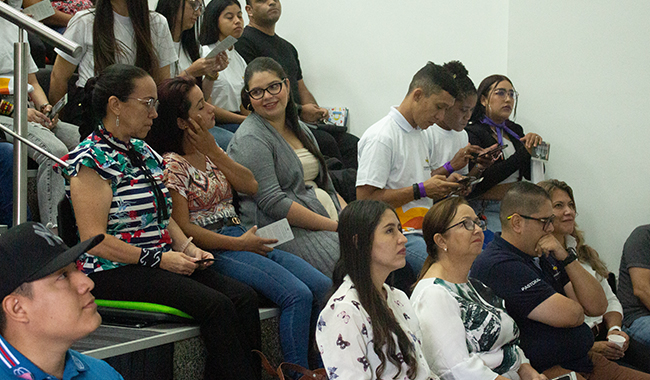 Estudiantes participan en la X Feria de Responsabilidad Social en Pereira 