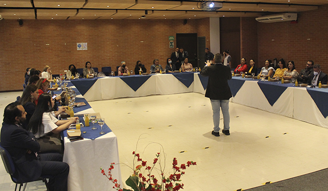 Con desayunos empresariales, FEVD fortalece sus relaciones con el sector