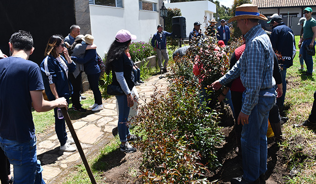 Colaboradores administrativos y docentes se dieron cita en Tenjo 