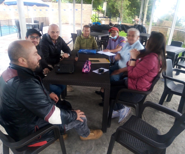 Visita de Coordinadores de programa en Cachipay