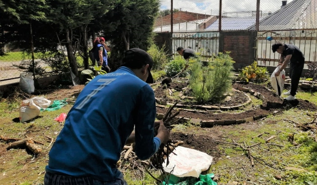 UNIMINUTO le apuesta a la siembra y al reciclaje autónomo a través de huertas comunitarias.