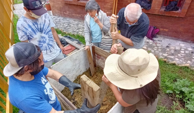 UNIMINUTO le apuesta a la siembra y al reciclaje autónomo a través de huertas comunitarias.