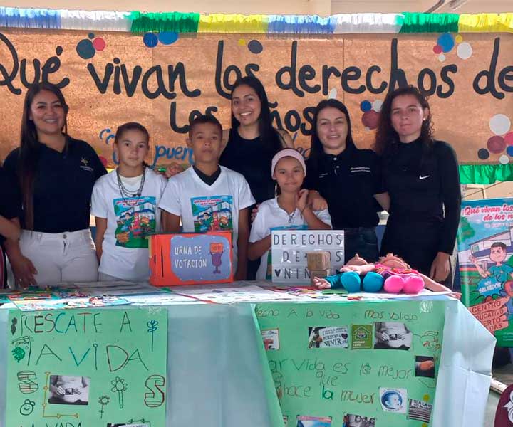Estudiantes de UNIMINUTO Eje Cafetero realizan actividad didáctica con niños de grados cuarto y quinto del Centro Educativo Puerto Caldas en el marco de la Agenda Regional Pereira PCIS