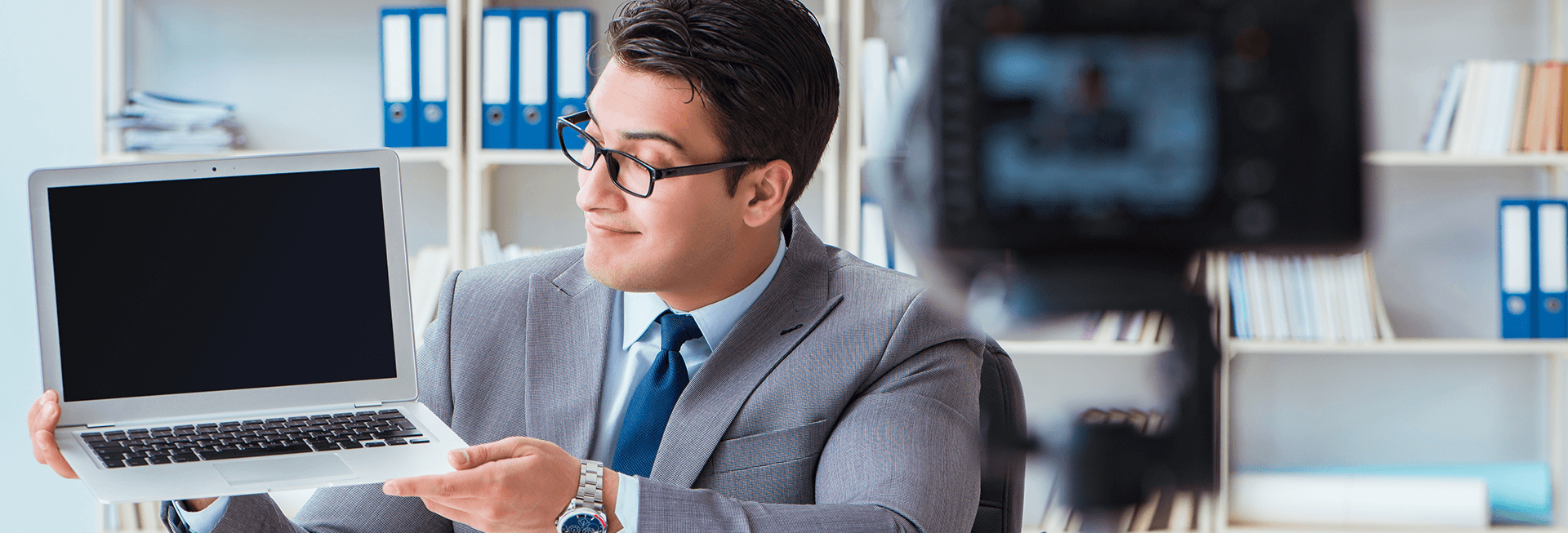 Especialización en Seguridad Informática en UNIMINUTO Especialización_en_Seguridad_Informática_humanos_uniminuto_Carreras