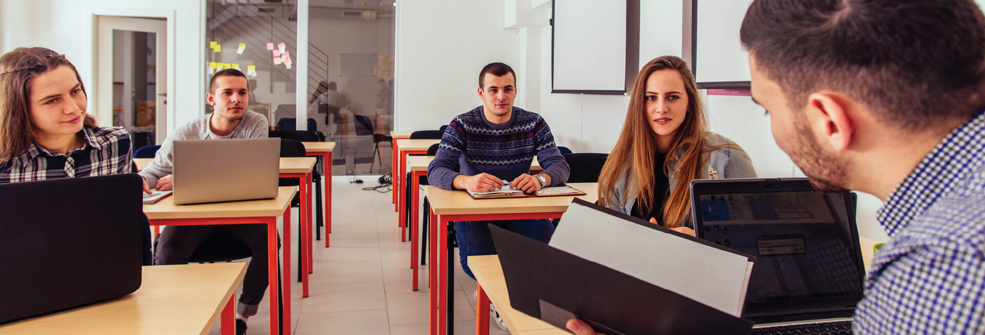 Especialización en comunicación educativa