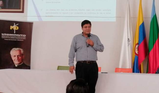 Dr. Ricardo Rodríguez en la ciudad de Villavivencio 