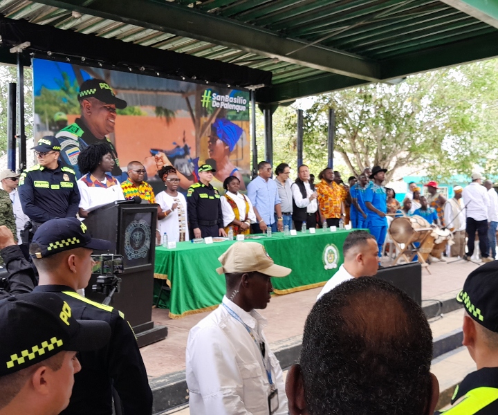 Foto del evento al que asistieron repreentantes del gobierno nacional