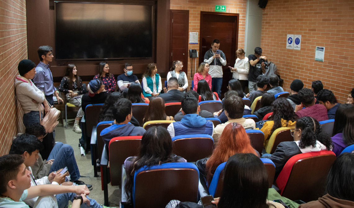 Presentación libros - Participantes en auditorio