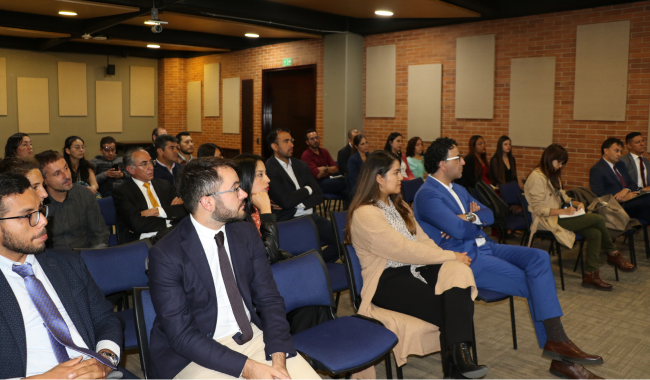 Público en firma del convenio Universidad de Bolonia y UNIMINUTO