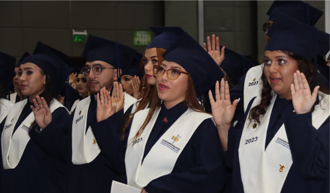 Estudiantes graduados UNIMINUTO