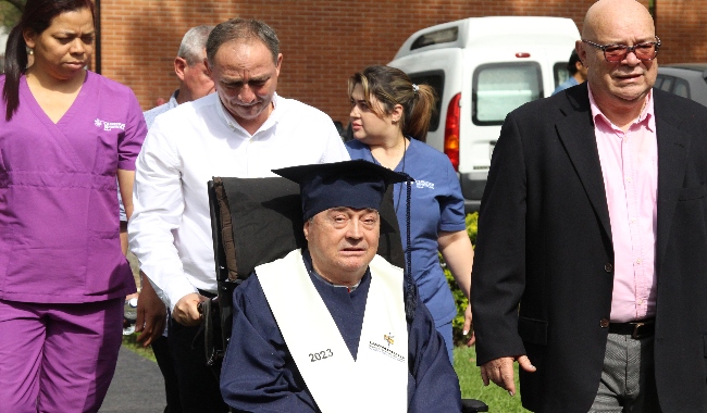 graduación profe Luis Fernando Montoya