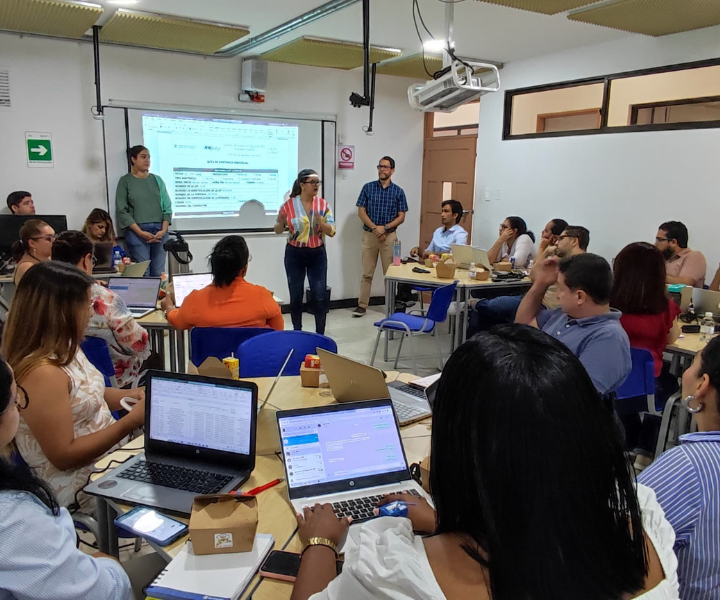 La Rectoría Caribe de UNIMINUTO gana la convocatoria empresarial liderando el Proyecto FortaleSER de la Cámara de Comercio de Barranquilla. La Rectoría Caribe de UNIMINUTO gana la convocatoria empresarial liderando el Proyecto FortaleSER de la Cámara de Comercio de Barranquilla.