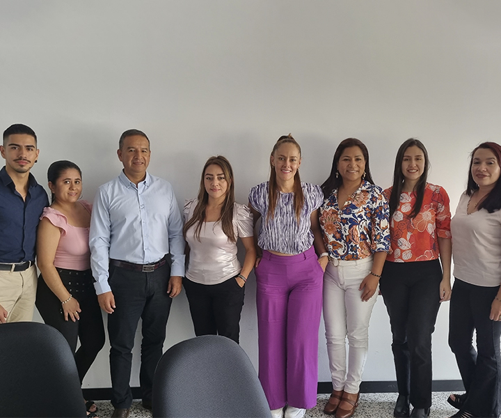 Estudiantes y docentes de UNIMINUTO presentan su experiencia de voluntariado en la Gobernación de Risaralda