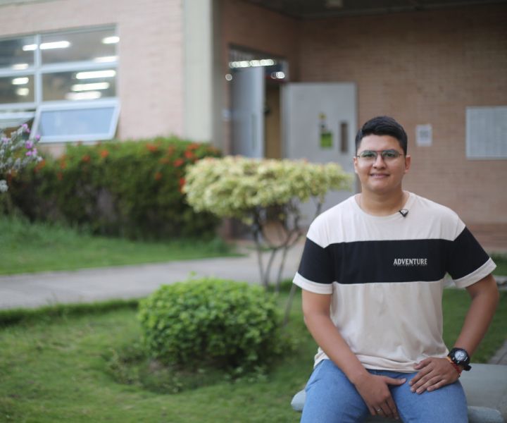 Juan José Caycedo Guzmán, joven investigador. Juan José Caycedo Guzmán, joven investigador.