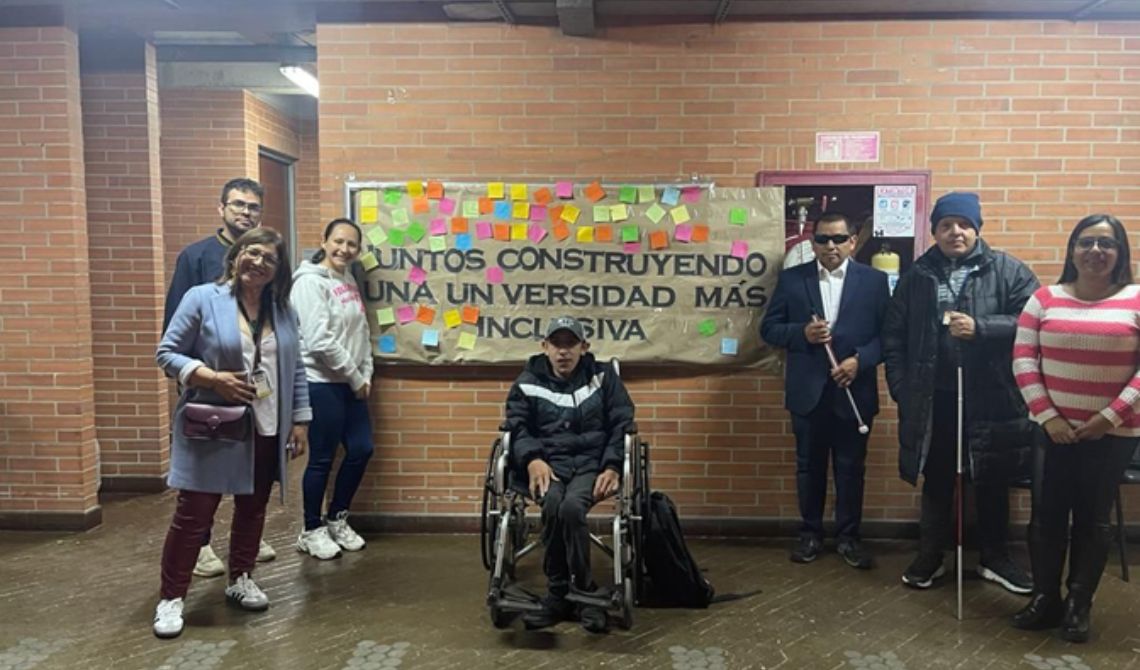 Grupo estudiantes habilidades diversas CRZ