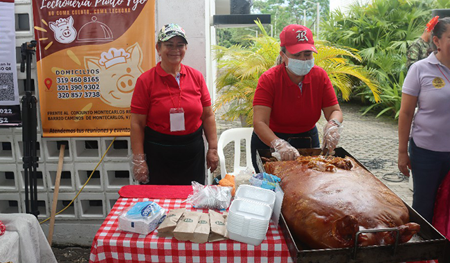 Participantes en la Feria UNIMINUTO Emprende