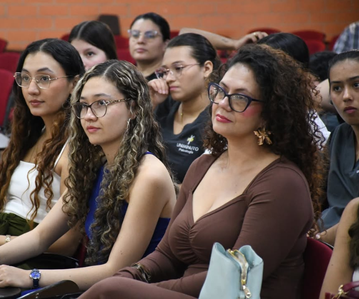 Estudiantes de UNIMINUTO 