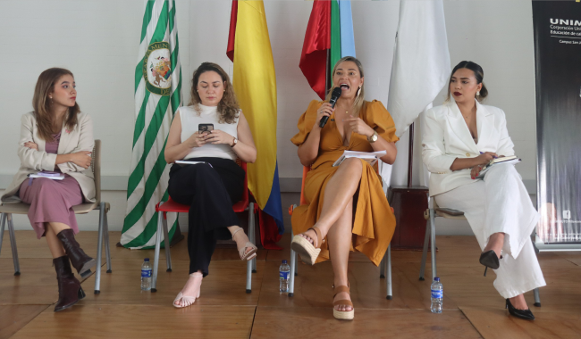 Panelistas Conversatorio Día de la Mujer