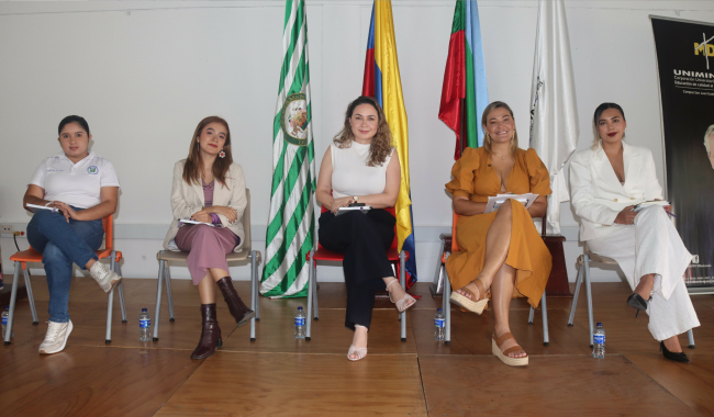 Panelistas Conversatorio Día de la Mujer