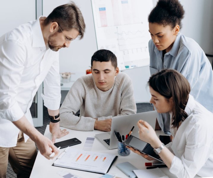 Grupo de personas trabajando