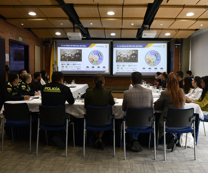 UNIMINUTO y la Dirección de Educación Policial fortalecen alianza para transformar la formación de la Policía Nacional 
