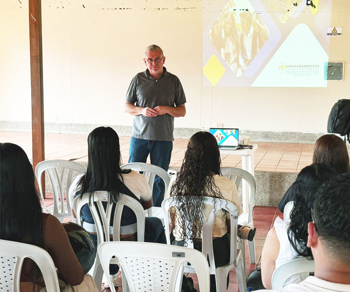 El pasado 16 de mayo inició la primera cohorte del programa de Administración de Empresas con la apertura del Centro Tutorial UNIMINUTO, ubicado en las instalaciones de la Corporación Hogar Juvenil Campesino y Minero de Amagá. 