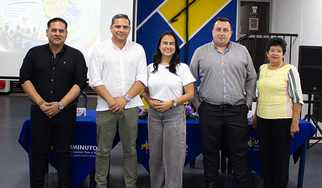 Directivos UNIMINUTO y representantes de organizaciones aliadas