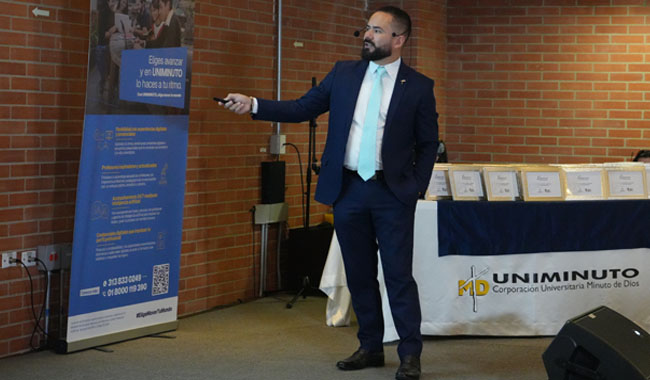 La apertura del Summit estuvo a cargo del Dr. Faber Andrés Álzate Ortiz, Rector de UNIMINUTO Seccional Antioquia - Chocó, quien dictó la conferencia central titulada 'Liderazgo Consciente y Transformacional'.