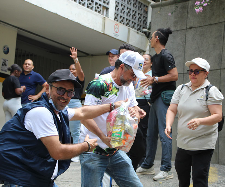 ayudas a damnificados en UNIMINUTO Centro Occidente