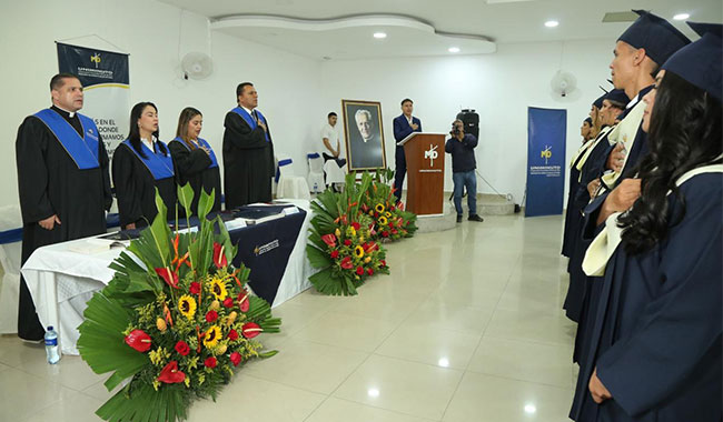 Grados Centro Universitario Ocaña