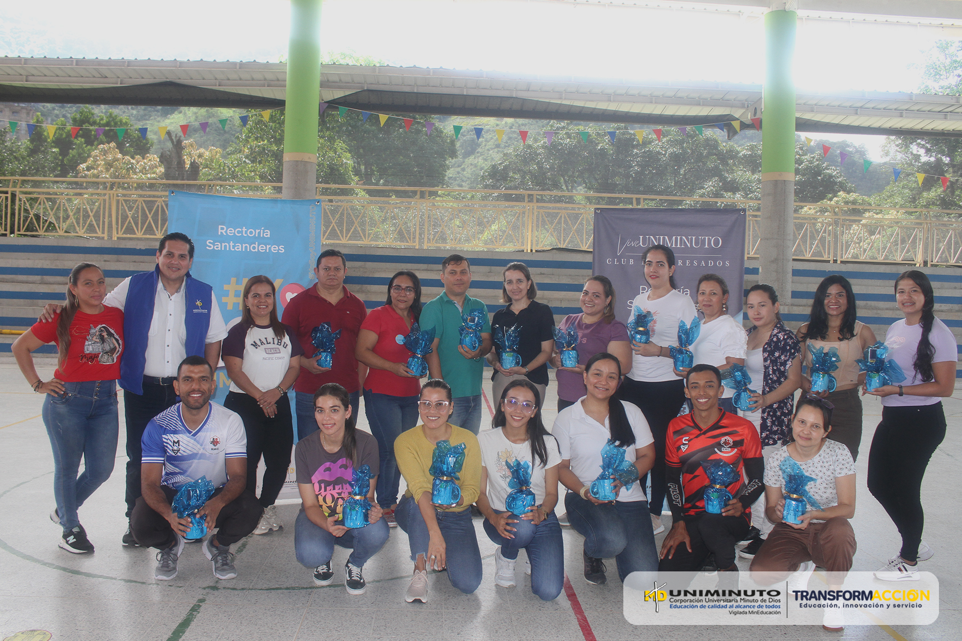 Egresados voluntarios