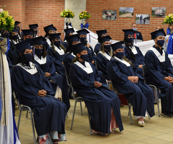 Centro Regional Buga - ceremonia de grados 2021-2