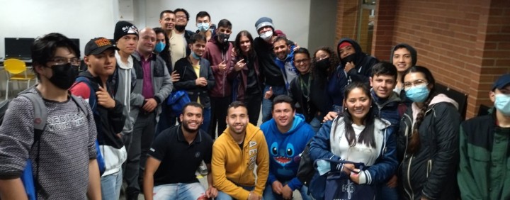 Estudiantes líderes de Microsoft Tech Group UNIMINUTO