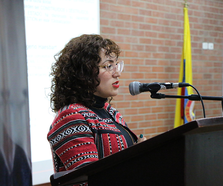 Fernanda Rodríguez, geógrafa y funcionaria pública del estado colombiano, habla sobre las herramientas sociales. 