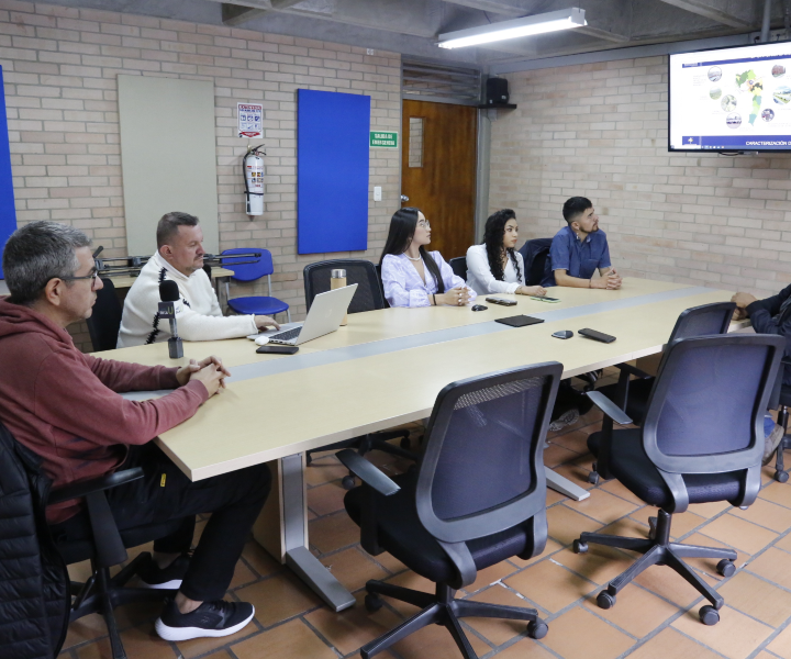 Reunión en el Centro Regional Soacha