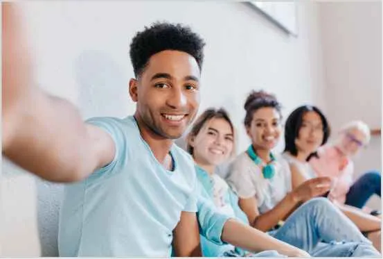 Estudiantes tomando selfie