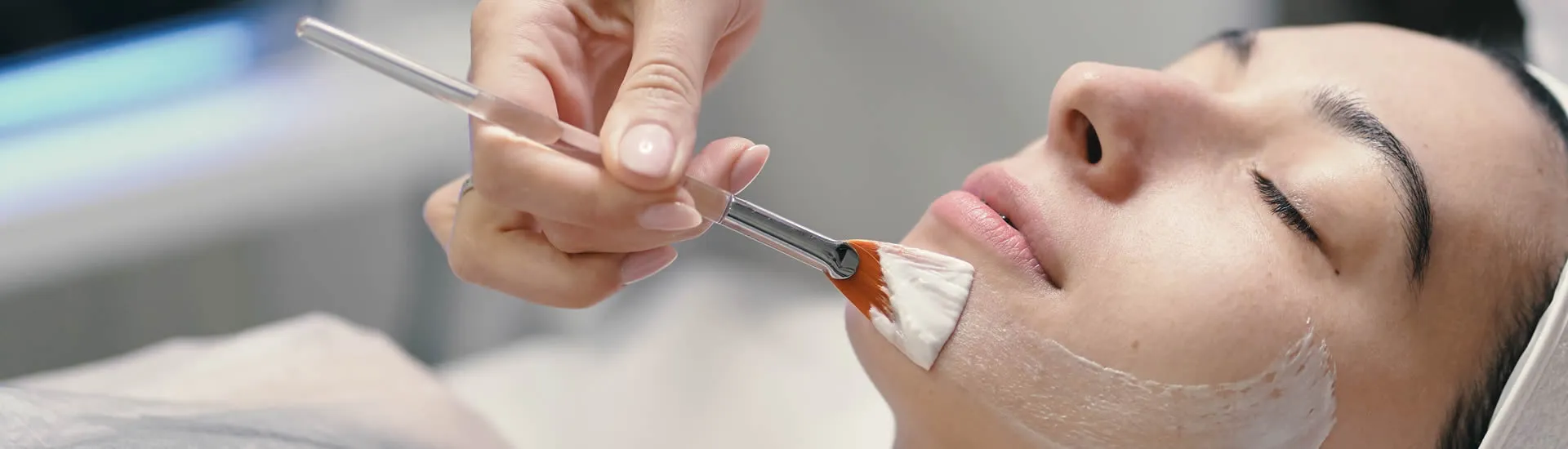 Técnico Laboral por Competencias en Cosmetología y Estética Integral 